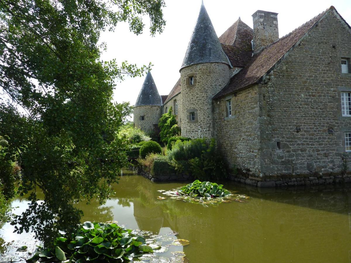 Domaine De L'Etre Bed and Breakfast Saint-Pierre-du-Regard Exteriör bild